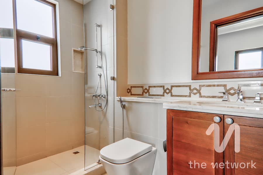 4 BR+Maids|Standalone Villa| Exceptional condition - Image 15