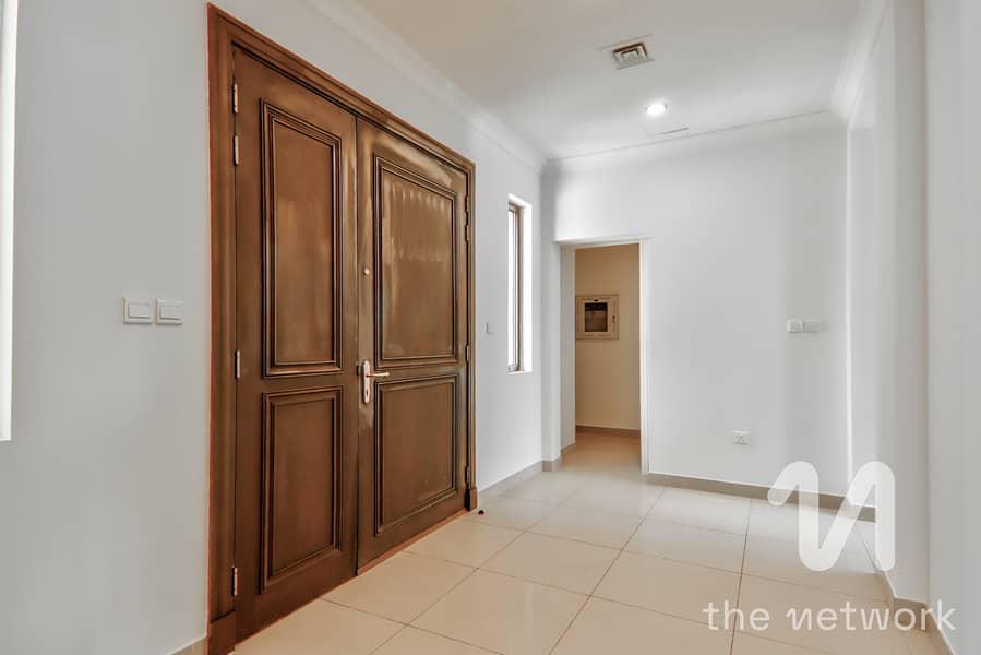 4 BR+Maids|Standalone Villa| Exceptional condition - Image 16