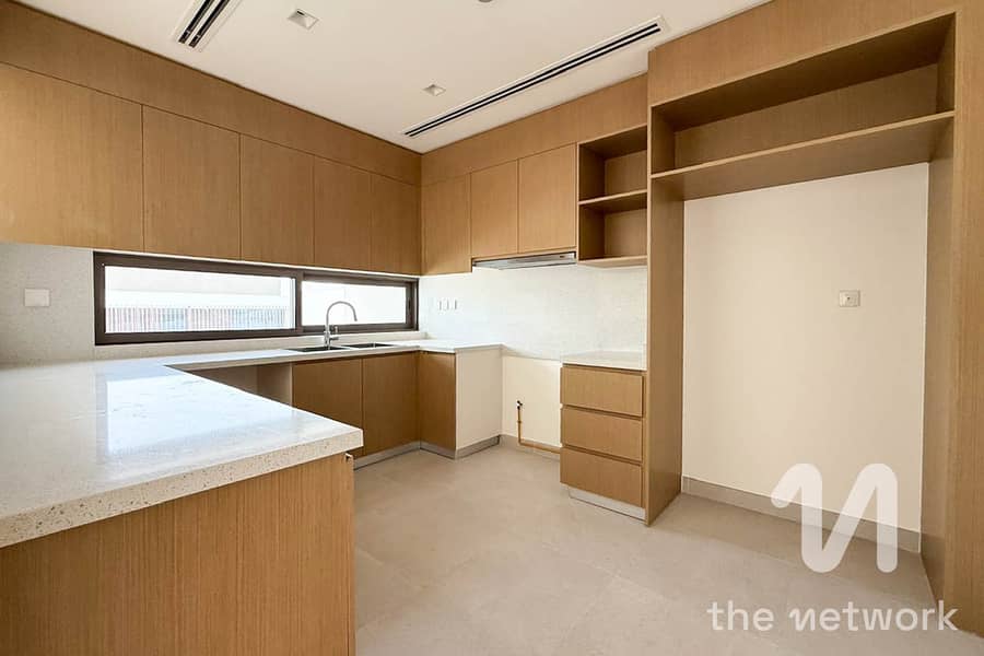 4BR Semi-Detached | Internal | Spacious Layout - Image 7