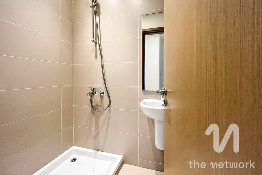 3 Bed plus Maid | Bluewater view | Well Maintained - Image 18