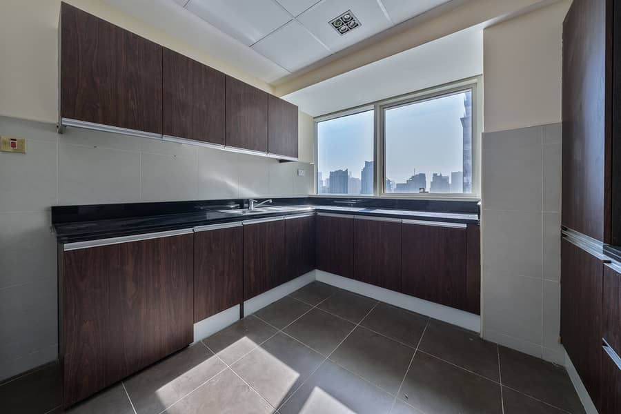 Mid Floor | Marina Views | Unique Duplex - Image 6