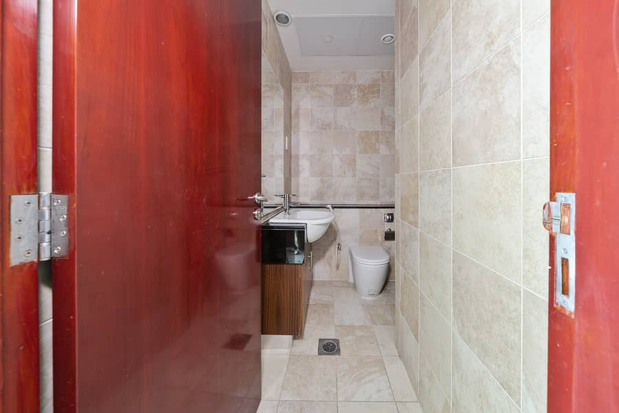 Mid Floor | Marina Views | Unique Duplex - Image 15