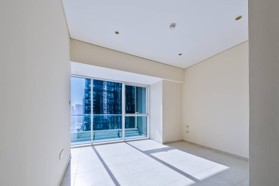 Mid Floor | Marina Views | Unique Duplex - Image 16