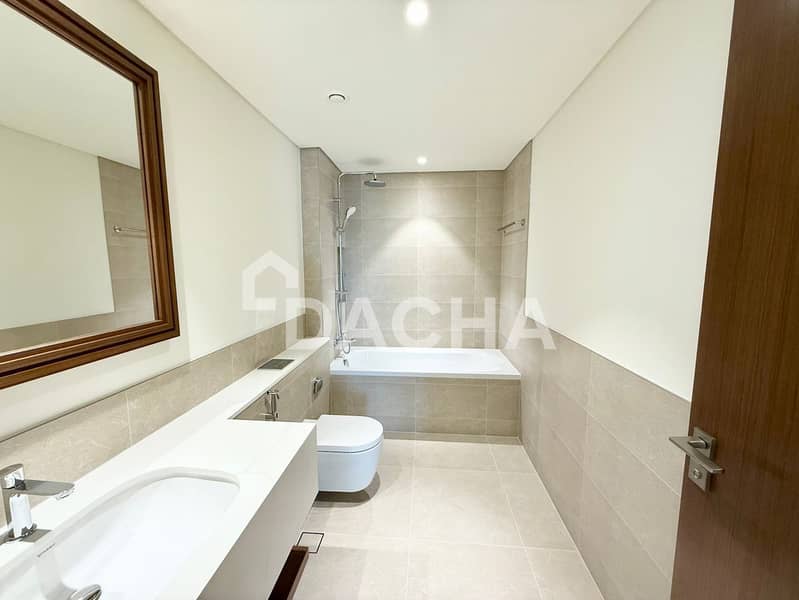 Duplex | Sea View | Vacant | Big Balcony - Image 11