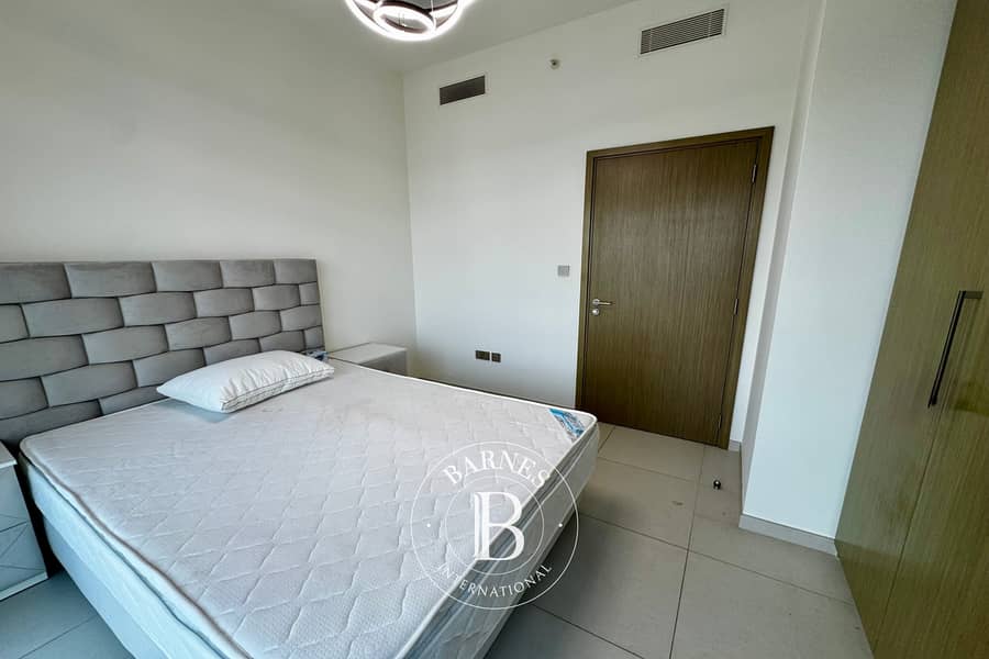 Furnished | Close to Burj Khalifa and Dubai Mall