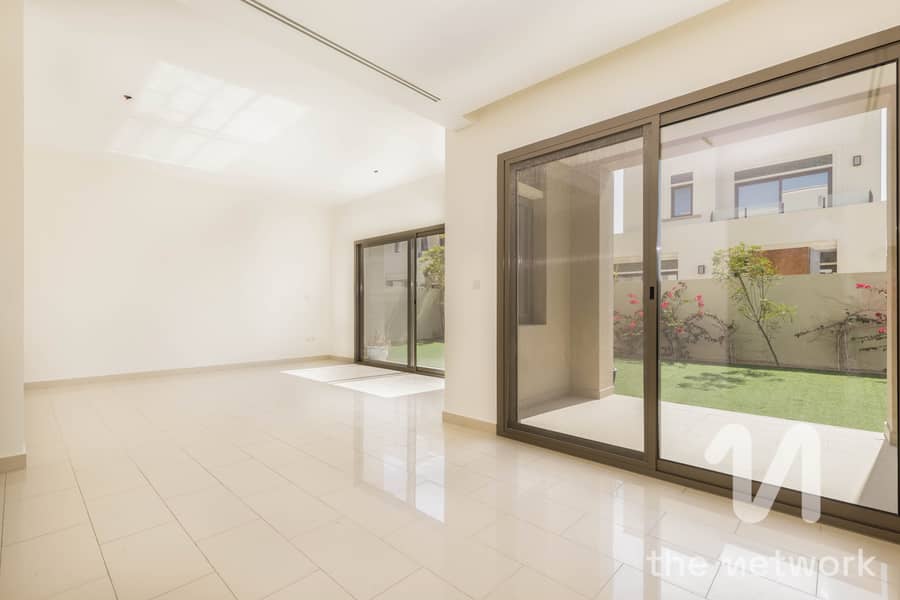 Single Row | Vacant on Transfer | 4 Bedroom