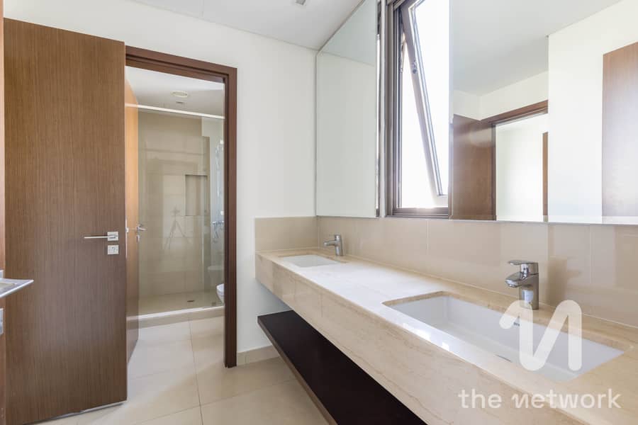 Single Row | Vacant on Transfer | 4 Bedroom - Image 20