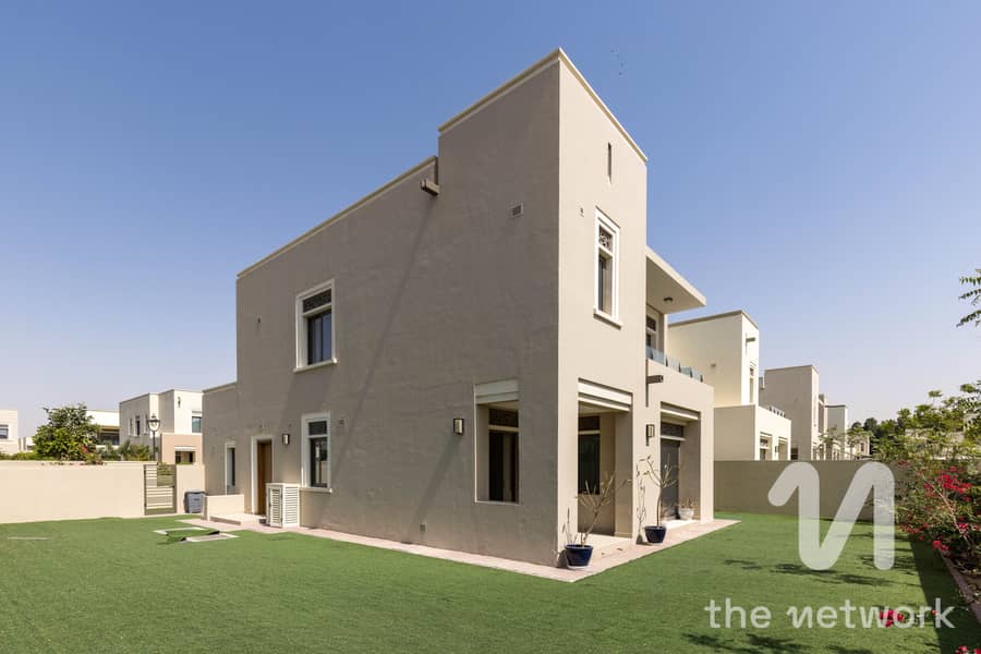 Single Row | Vacant on Transfer | 4 Bedroom - Image 27