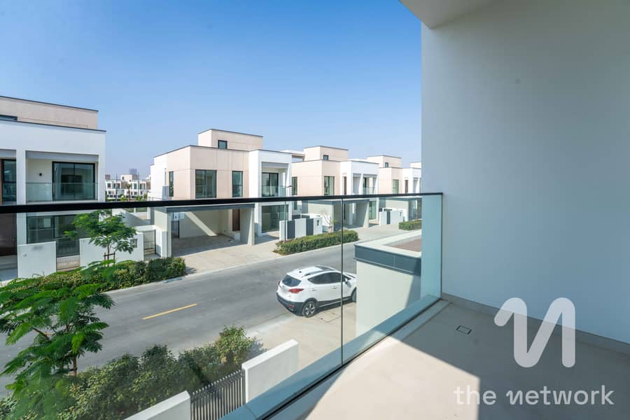 Park facing | New villa | Family community - Image 12