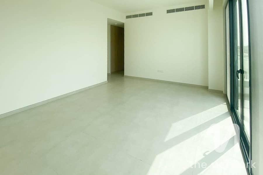 Close to Souk Next to pool | Maintenance warranty