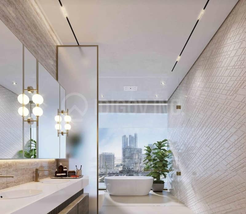 Stunning Canal Views | Luxury Living | Stylish - Image 6