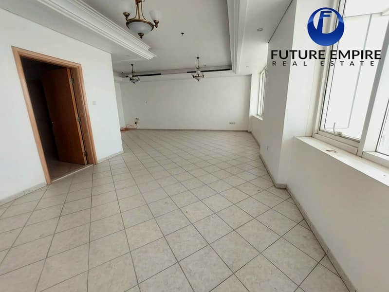 Chiller Free Huge 3Bhk With Maids Room Close To Metro