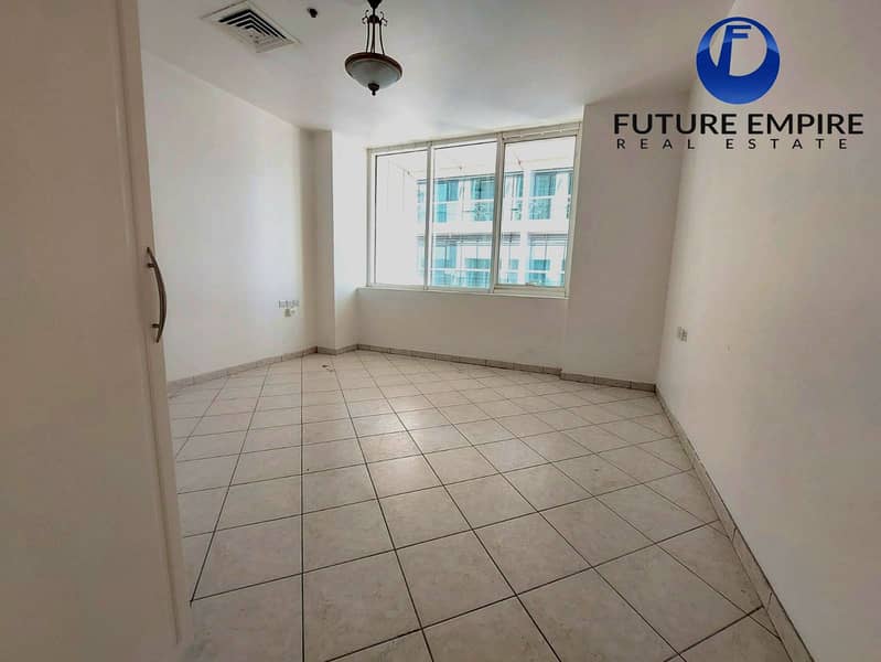 Chiller Free Huge 3Bhk With Maids Room Close To Metro - Image 10