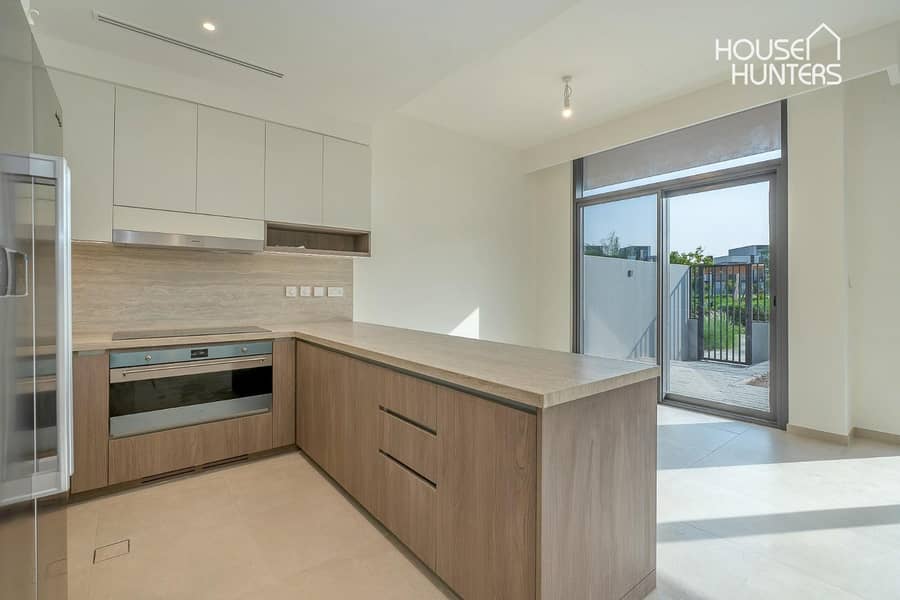 Green Belt Backing | Great location | 3 Bed G+1