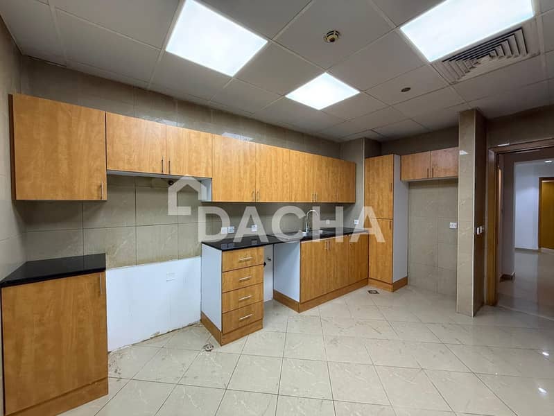 SEA VIEW | BRIGHT 3BR + MAID | CHILLER FREE