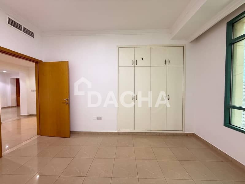 SEA VIEW | BRIGHT 3BR + MAID | CHILLER FREE - Image 13