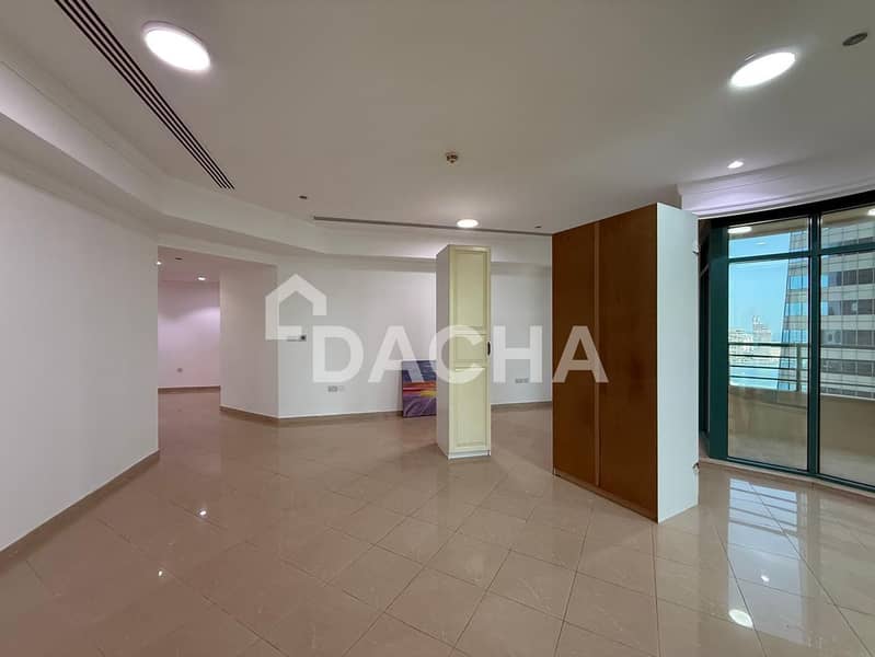 SEA VIEW | BRIGHT 3BR + MAID | CHILLER FREE - Image 18