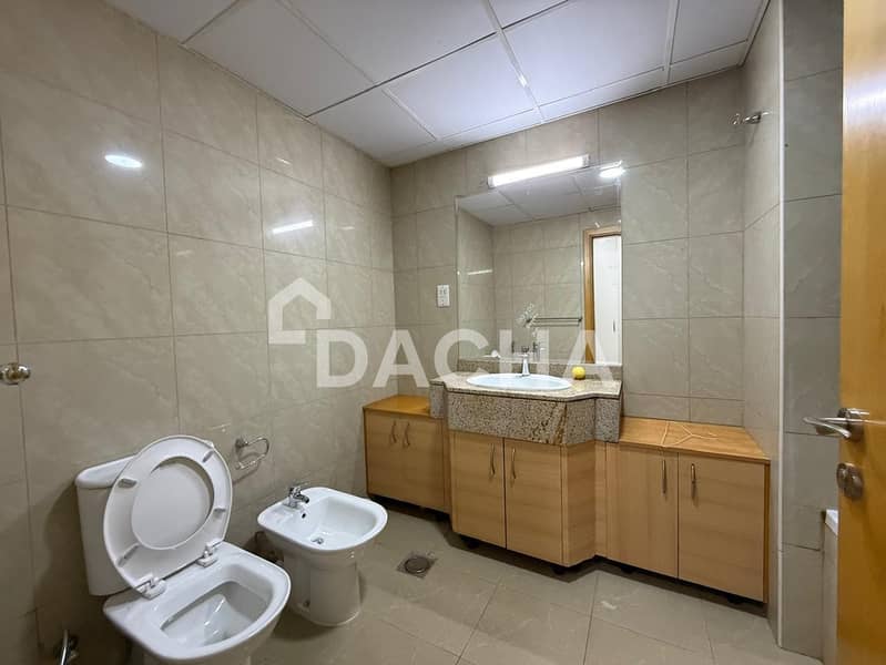 SEA VIEW | BRIGHT 3BR + MAID | CHILLER FREE - Image 22