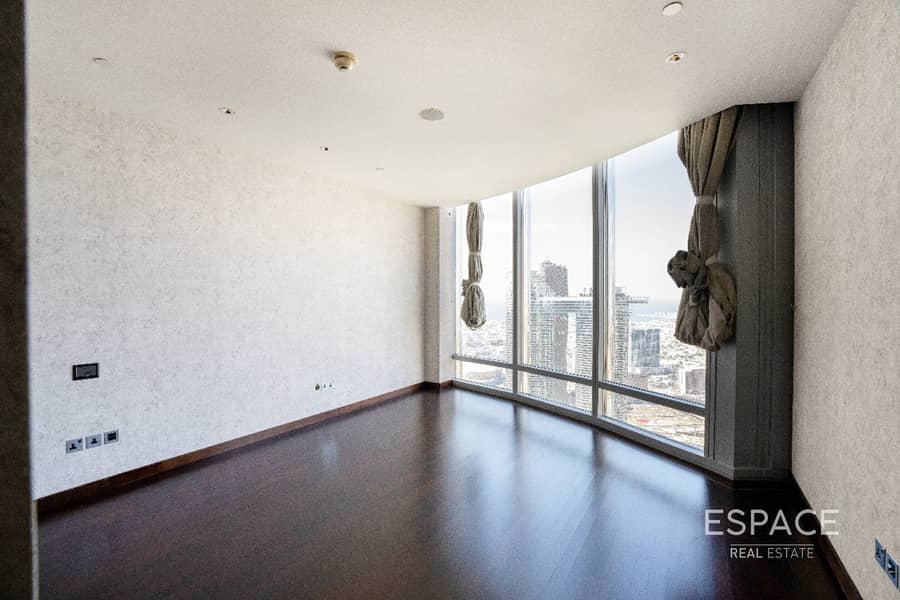 Curated visual reference: Gallery Detail: Vacant Huge 3 Bedrooms Plus Maid High Floor
