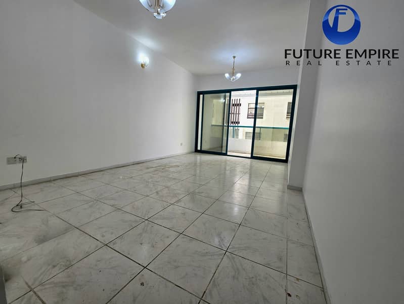 Chiller Free Close To Metro Spacious 1BHK Free Parking