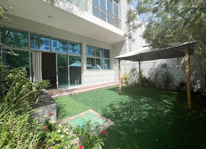 End Unit | Vacant | Single Row | Easy Viewing - Image 16