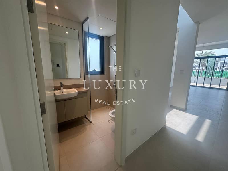 Corner Unit | Single Row | Near Amenities - Image 7