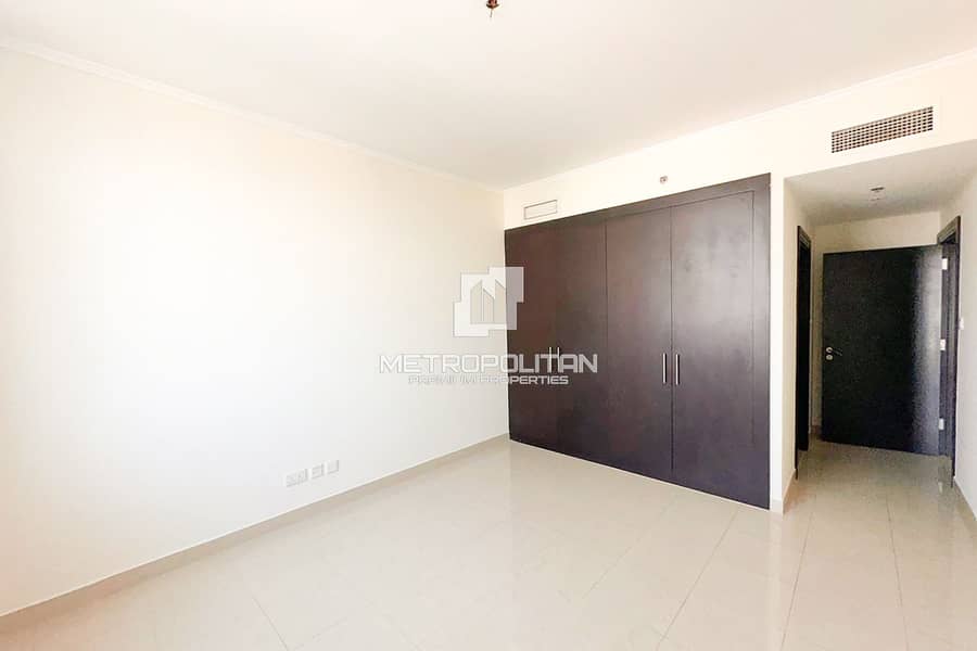 Spacious | High Floor | Golf Views | Vacant - Image 14