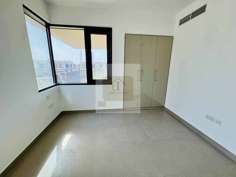 Single row | Park facing | Close to amenities - Image 9