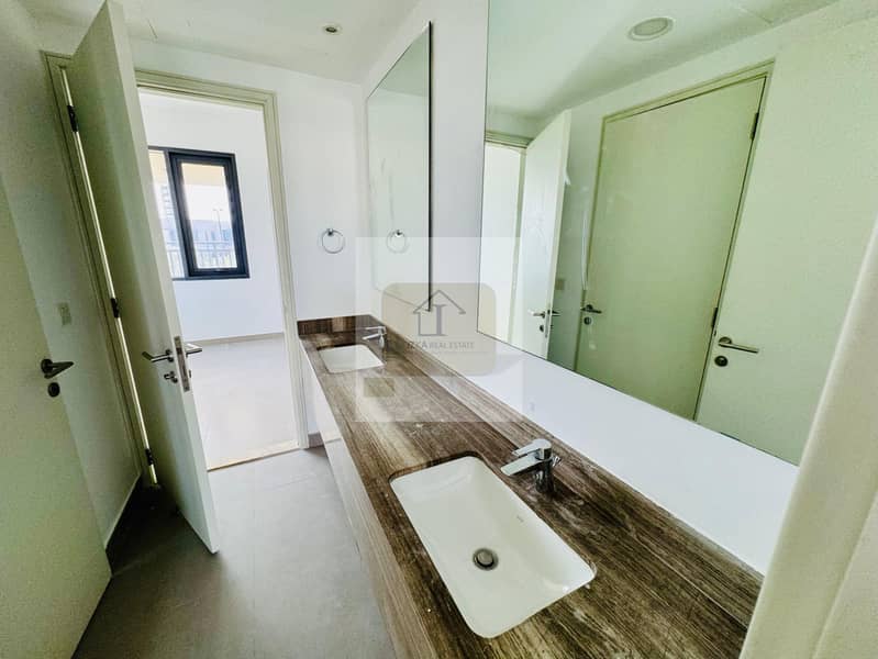 Single row | Park facing | Close to amenities - Image 11