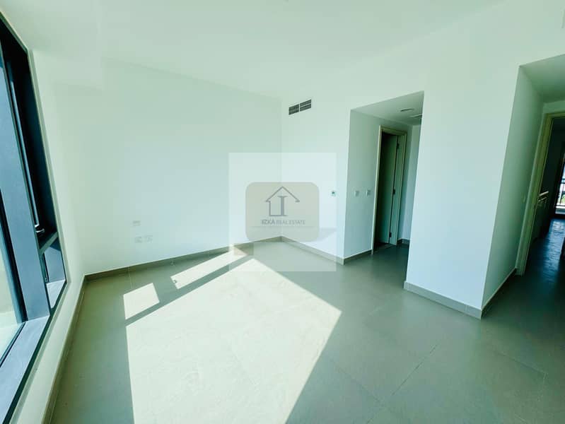 Single row | Park facing | Close to amenities - Image 12