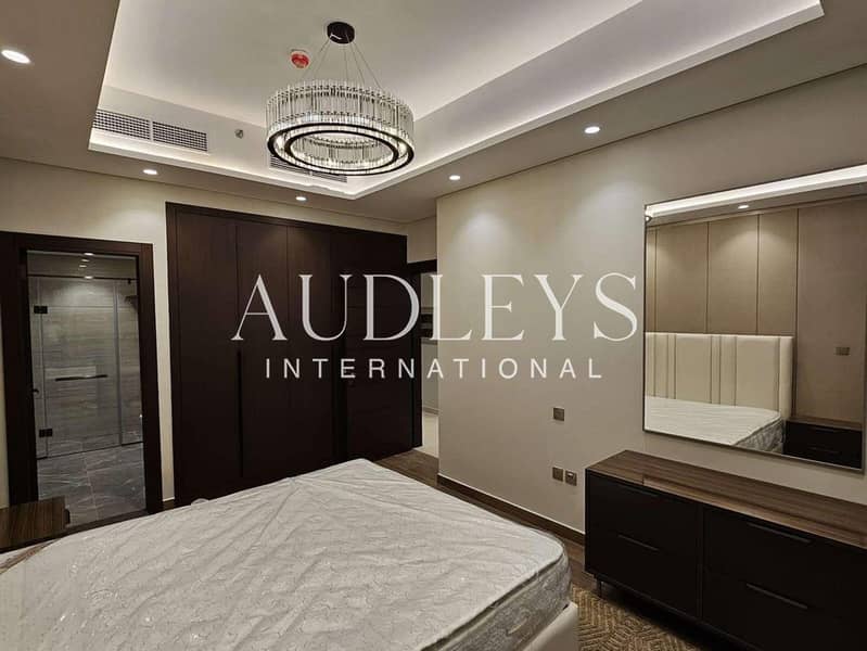 Fully Furnished I Luxurious I Burj Khalifa View - Image 7