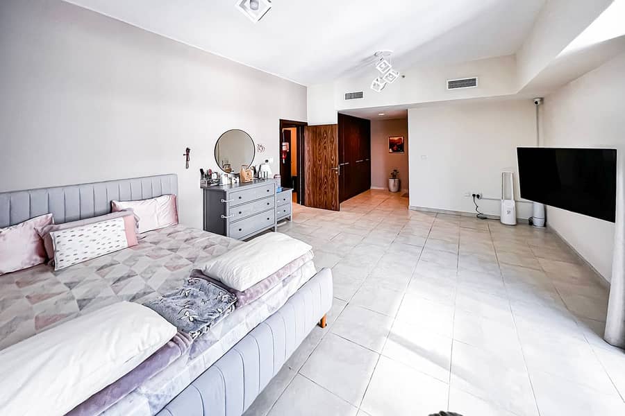 2 bed + Maids | Burj Khalifa view | Exclusive