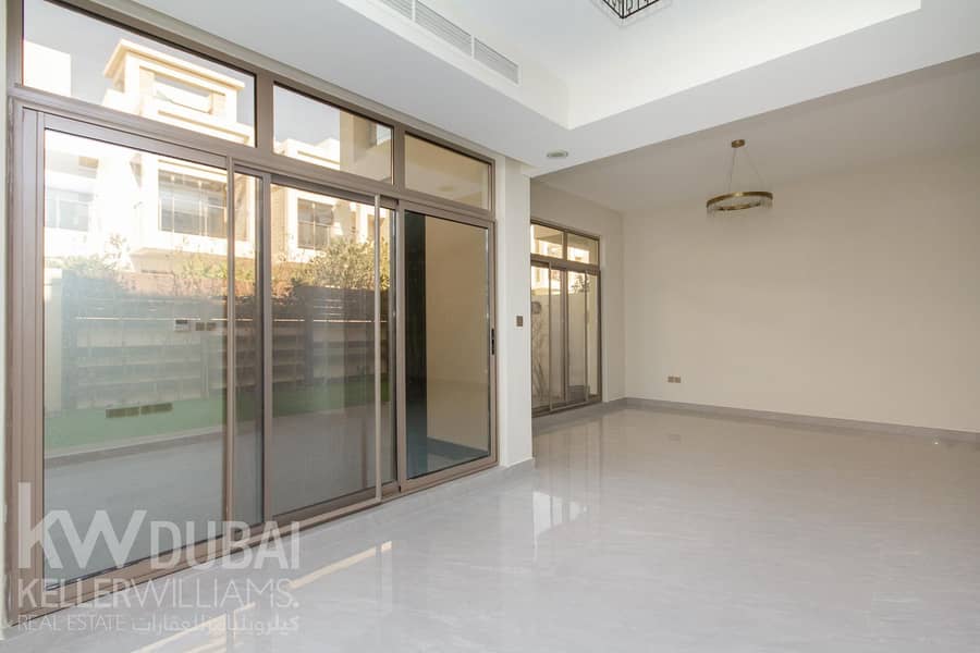 Community View | Premium | Maid Room | Unfurnished - Image 22