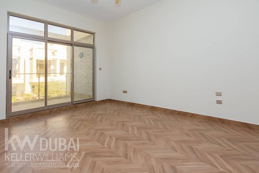 Community View | Premium | Maid Room | Unfurnished - Image 25