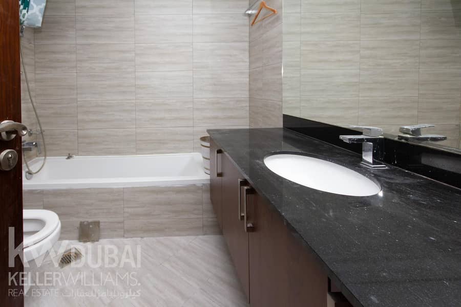 Community View | Premium | Maid Room | Unfurnished - Image 27