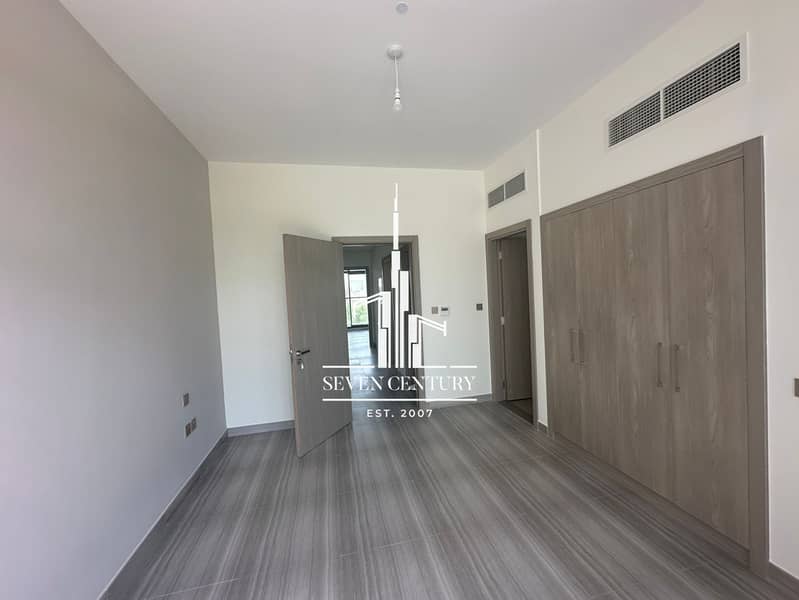 Ready to Move In | Full Park View - Image 8