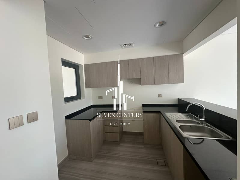 Ready to Move In | Full Park View - Image 10