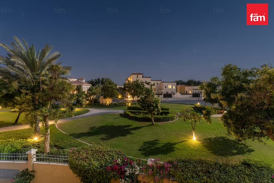 Corner | Well Maintained | Close To Park | Pool - Image 37