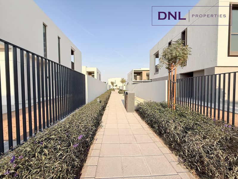 Ready To Move/ Motivated Seller / Brand New - Image 11