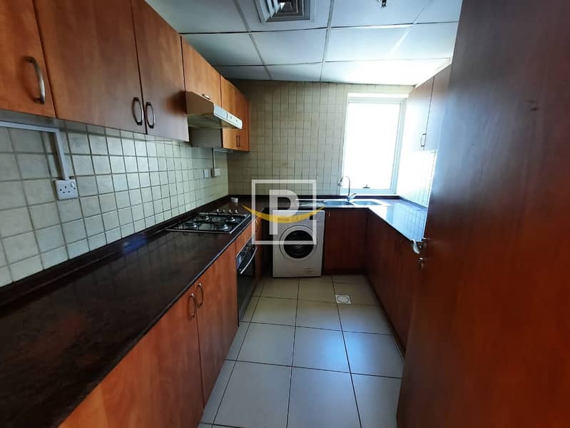 2BR Lounge Ac and Gas Free Marina Walk Metro Tram - Image 9