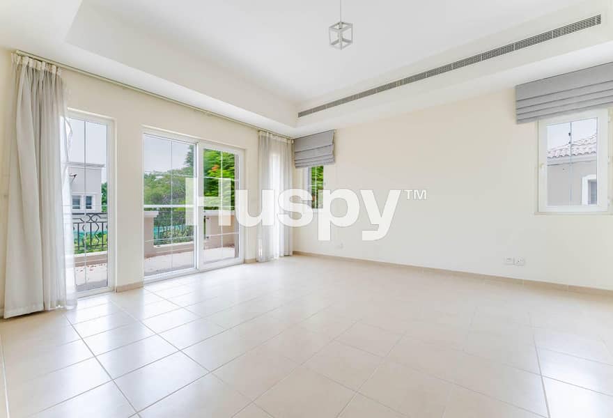 Landscaped | Vacant Soon | Single Row - Image 10