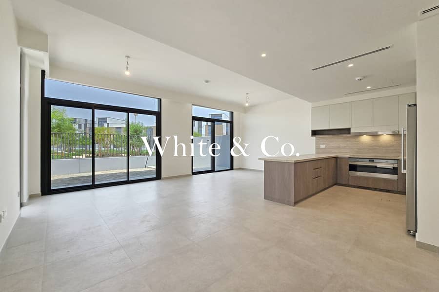 Family Room | Pool and Park | Corner Plot