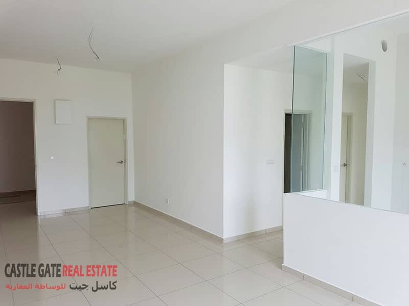 SPACIOUS 2 BEDROOM APARTMENT FOR RENT IN JVT