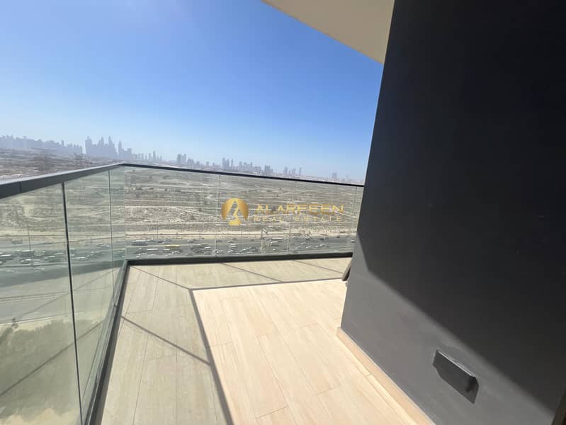 Unfurnished 3BR| Cozy living | Prime Location - Image 7