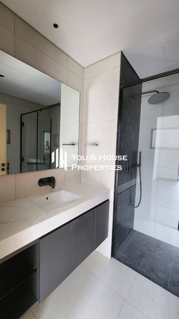 Smart Layout 1 Bedroom + Study | Sleek Design I Premium Amenities - Image 6