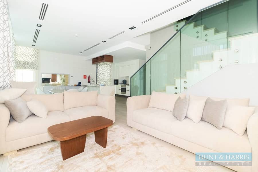 Three Bedroom Villa with Private Beach Access for Rent, Marjan Island - Image 3