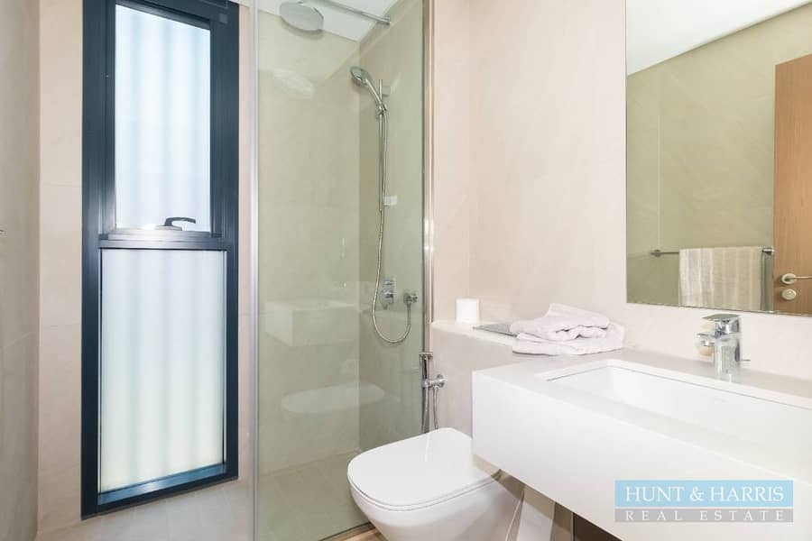 Three Bedroom Villa with Private Beach Access for Rent, Marjan Island - Image 19