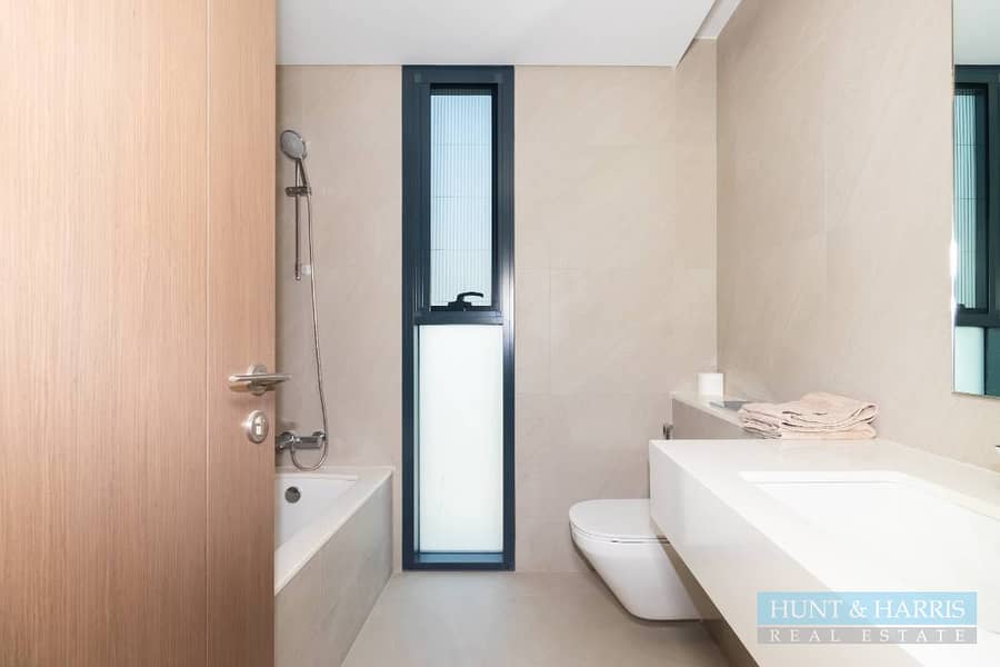 Three Bedroom Villa with Private Beach Access for Rent, Marjan Island - Image 21