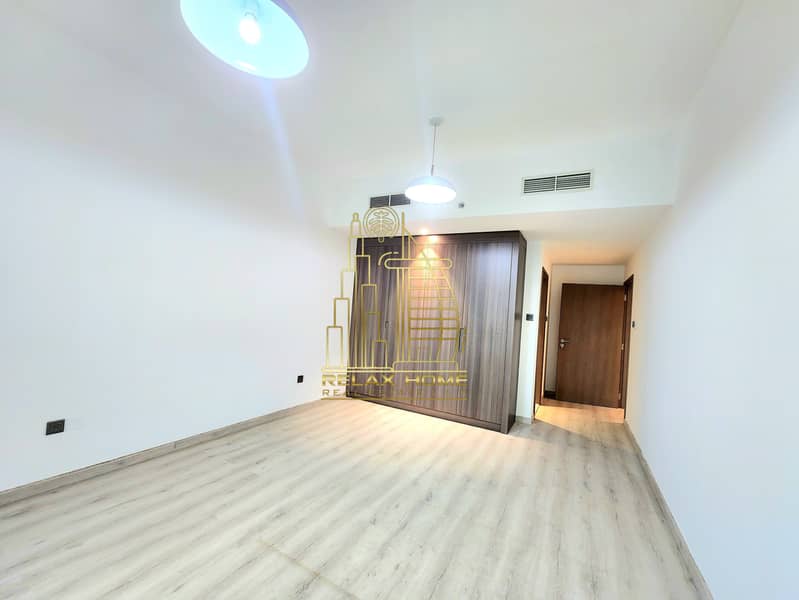 Spacious 2BHK | Big Balcony | Gym & Pool | Book Now - Image 6