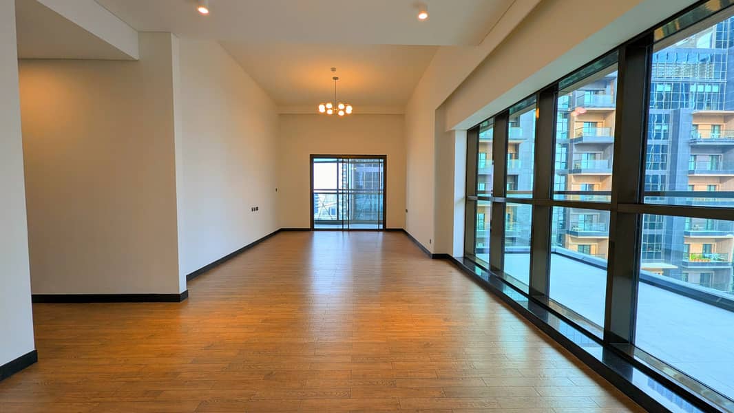 3 BHK + MAIDS |•| LUXURY BUILDING |•| MODERN FINISHING |•| HUGE SIZE LAYOUT |•| CLOSE TO METRO